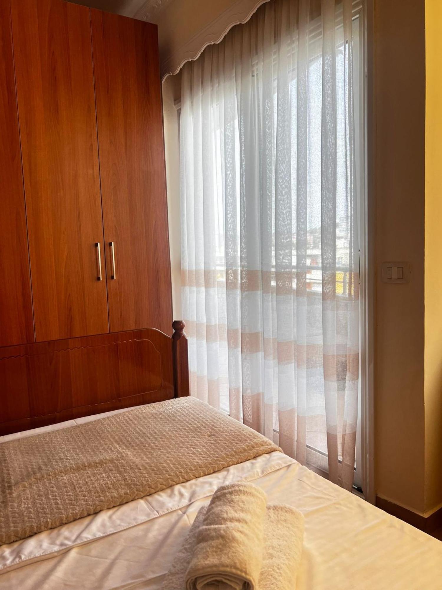 Lu Apartament Влёра Экстерьер фото