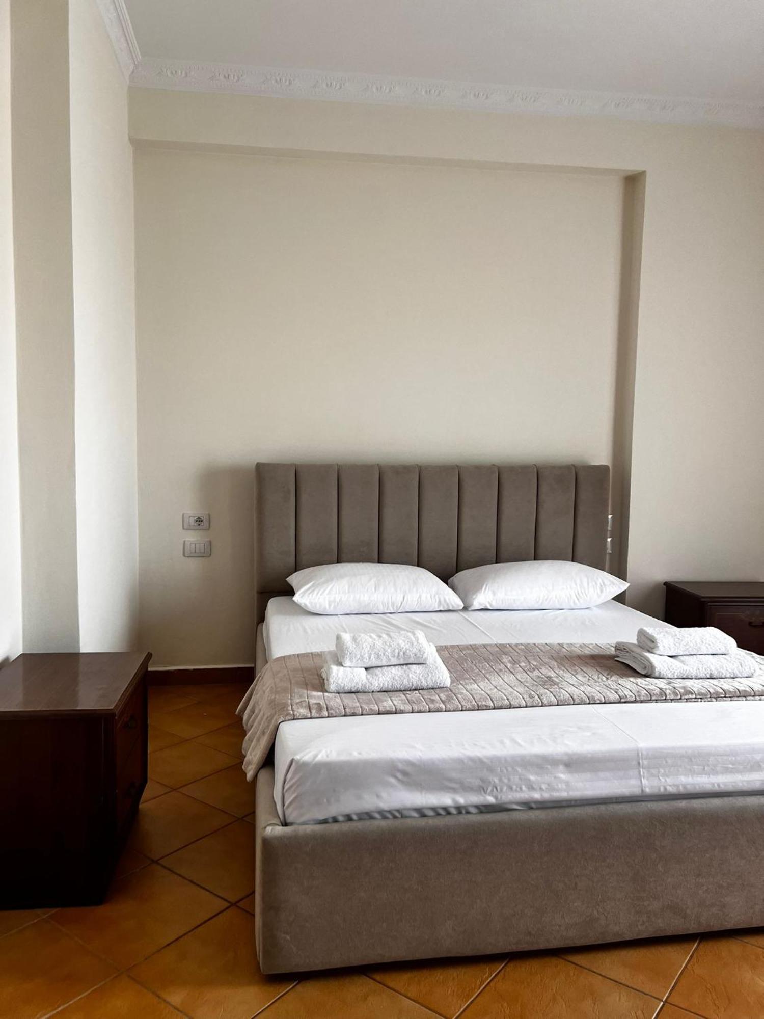 Lu Apartament Влёра Экстерьер фото